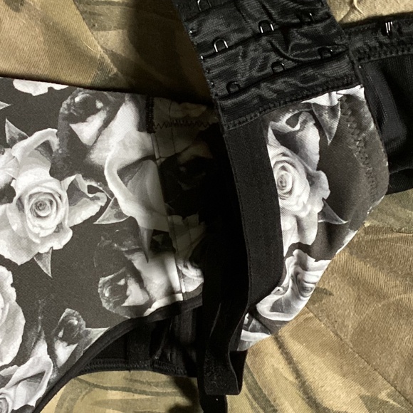 Cacique Bra 40 dd - Picture 5 of 6